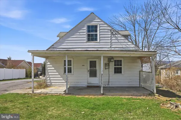 343 Banks Fort Rd, STRASBURG, VA 22657