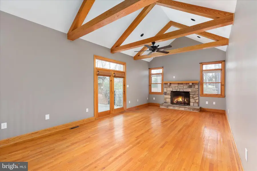 203 Oak Hill Dr, Woodstock, VA 22664 - #2