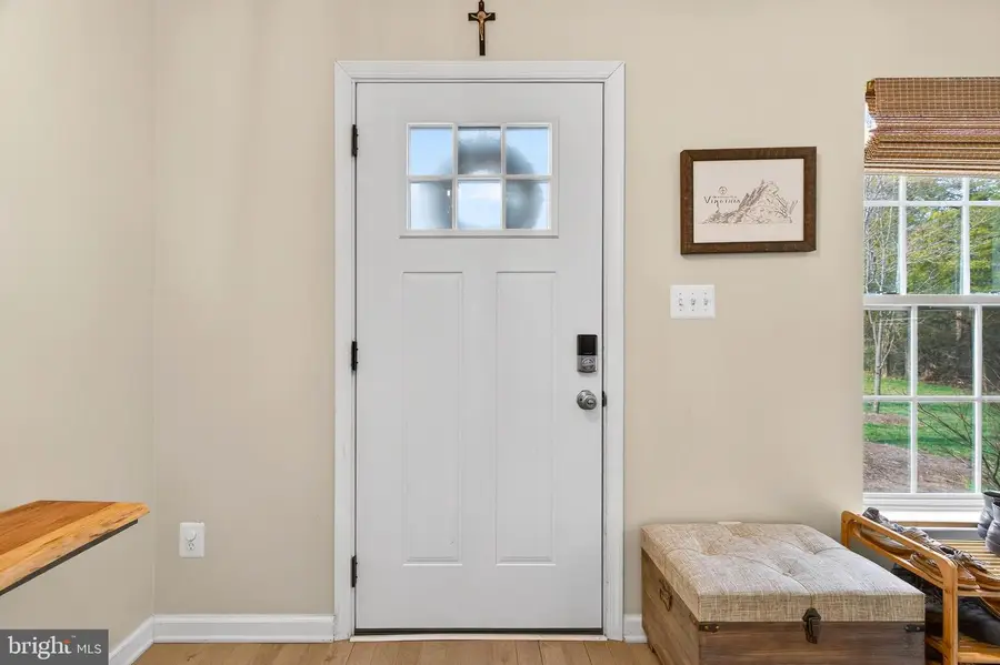 612 Frontier Fort Ln, Strasburg, VA 22657 - #3