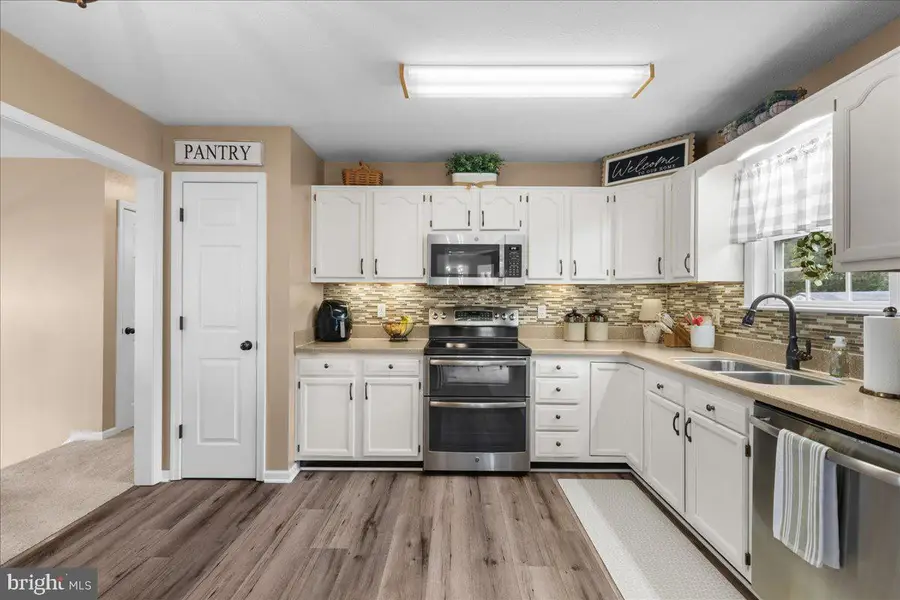 36 Ellen Dr, Strasburg, VA 22657 - #2