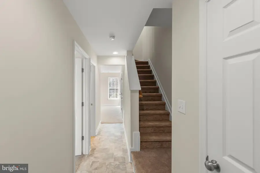 1010 Pendleton Ln, Strasburg, VA 22657 - #2