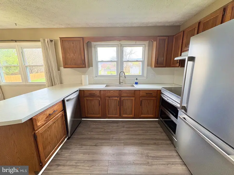 1604 S Ox Rd, Edinburg, VA 22824 - #3