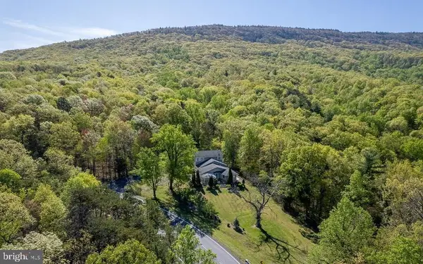 2114 E Lee Hwy, NEW MARKET, VA 22844