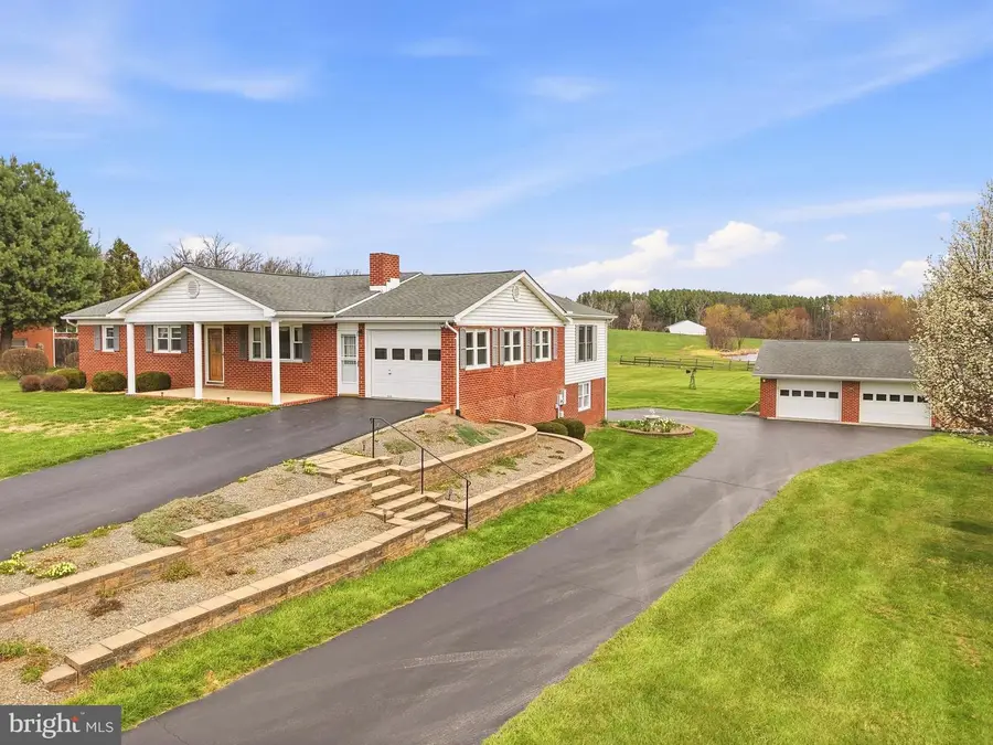 1665 Stoneburner Rd, Edinburg, VA 22824 - #3