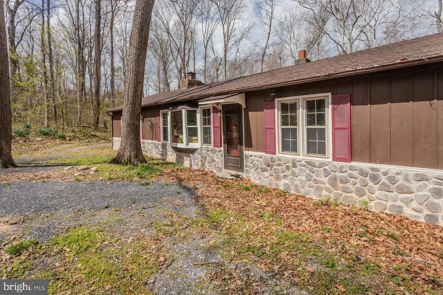 191 Hideaway Farms Rd, Edinburg, VA 22824 - #3