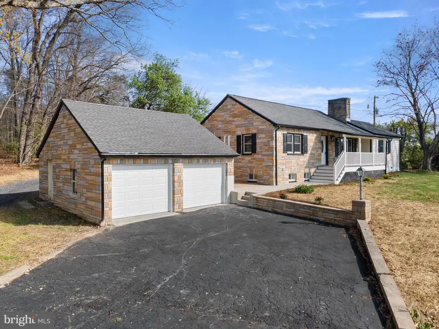 673 Fort Valley Rd, Fort Valley, VA 22652 - #3