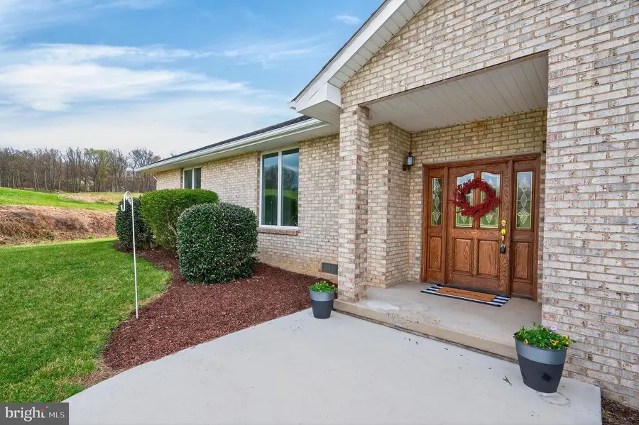363 Davis Ln, New Market, VA 22844 - #2