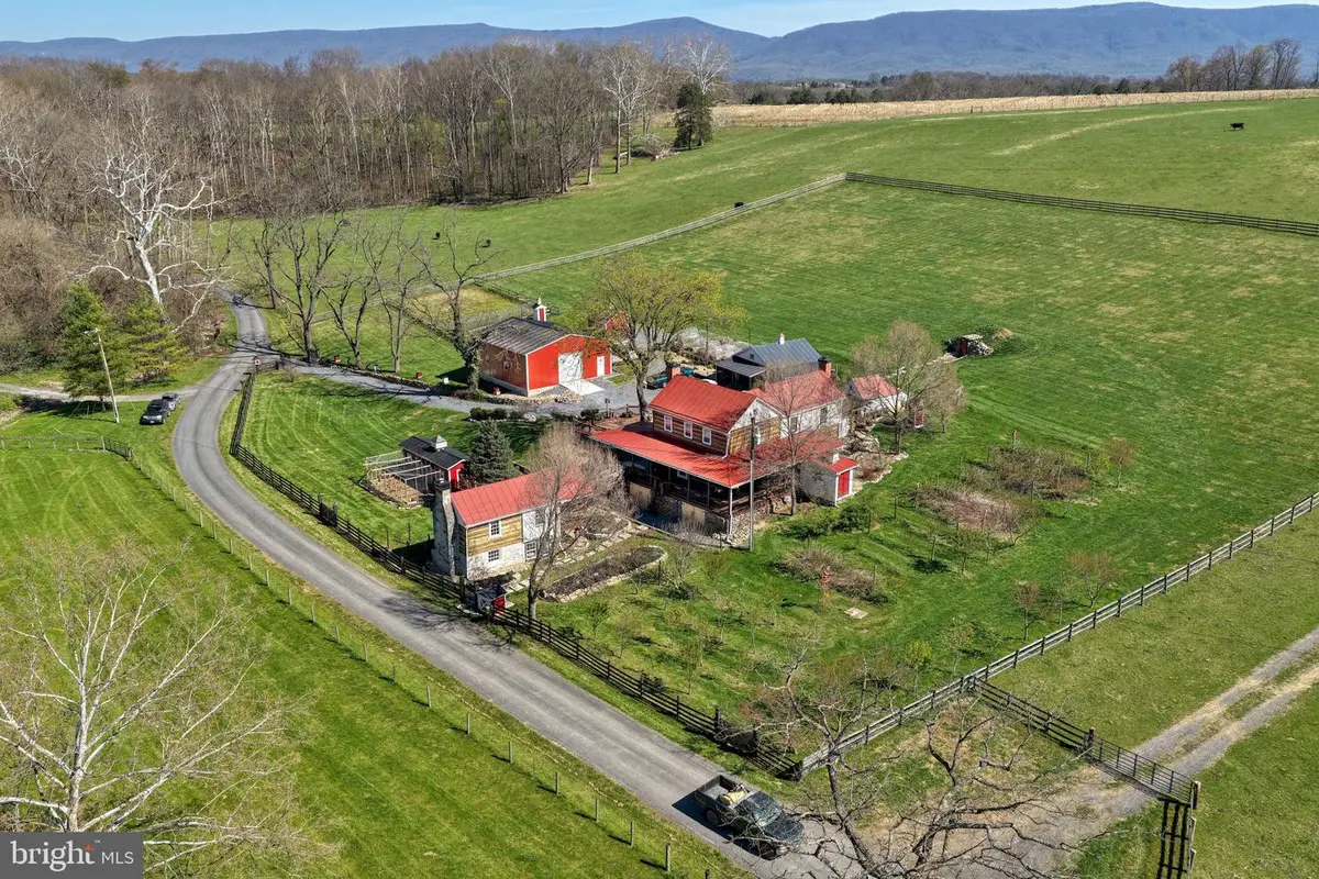 989 Swover Creek Rd, Edinburg, VA 22824 - #1