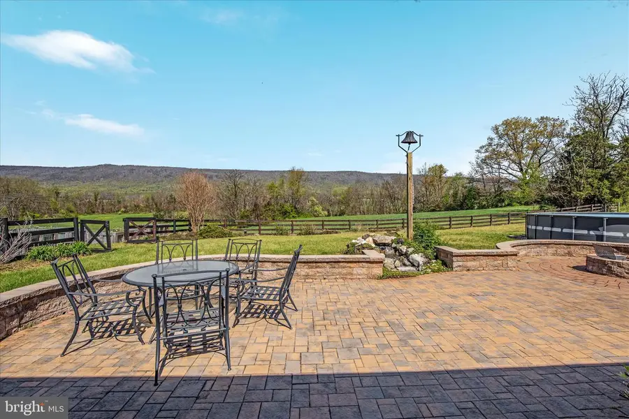 180 Holstein Ln, Toms Brook, VA 22660 - #2