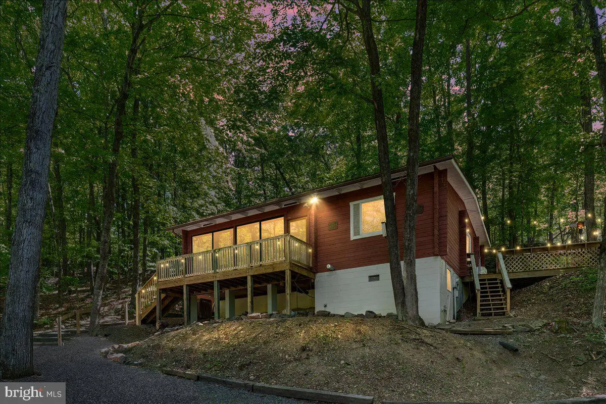 513 Straton, Basye, VA 22810 - #1