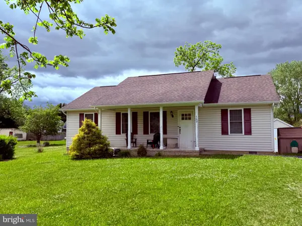 162 S Loudoun St, STRASBURG, VA 22657