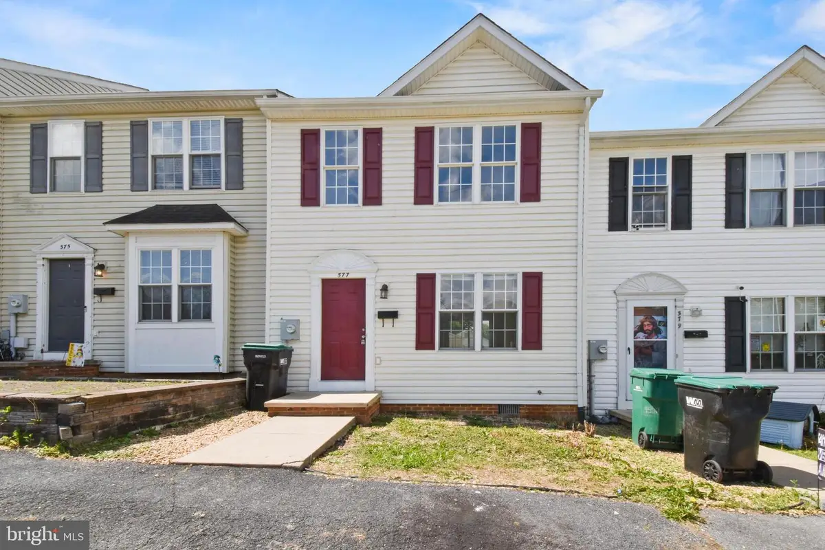 577 Ash St, Strasburg, VA 22657 - #1