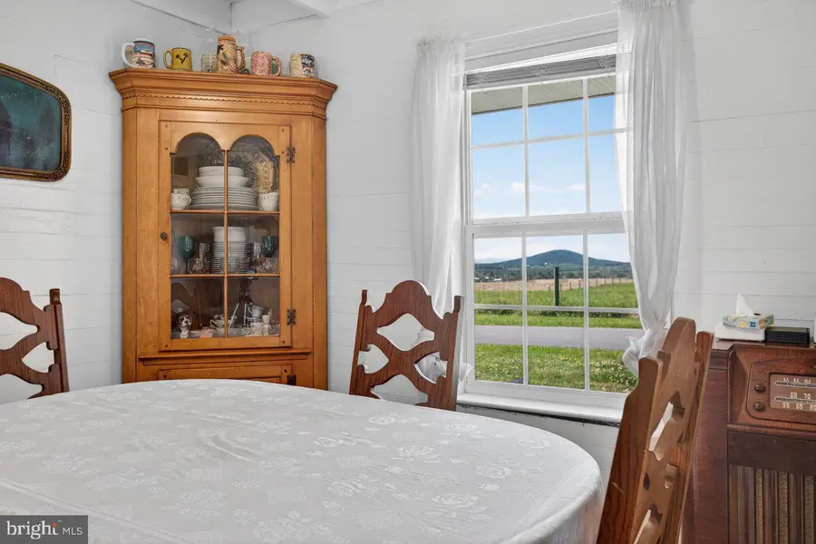1751 Orchard Rd, Mount Jackson, VA 22842 - #3