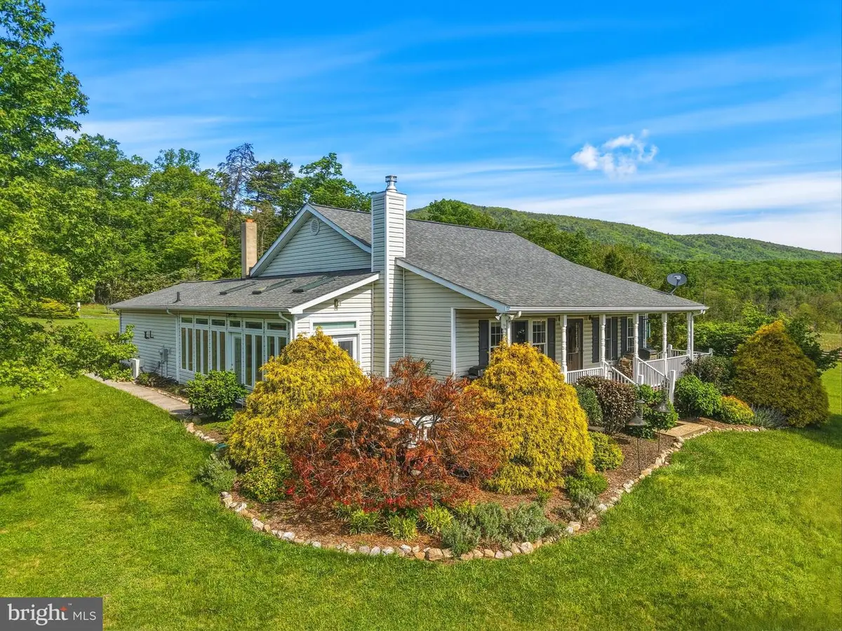 340 Nazareth Dr, Fort Valley, VA 22652 - #1