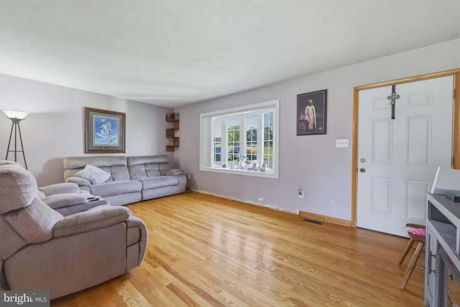 380 E Reservoir Rd, Woodstock, VA 22664 - #3