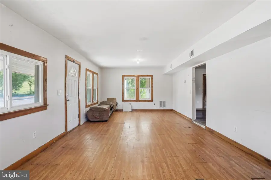 16273 Old Valley Pike, Edinburg, VA 22824 - #3