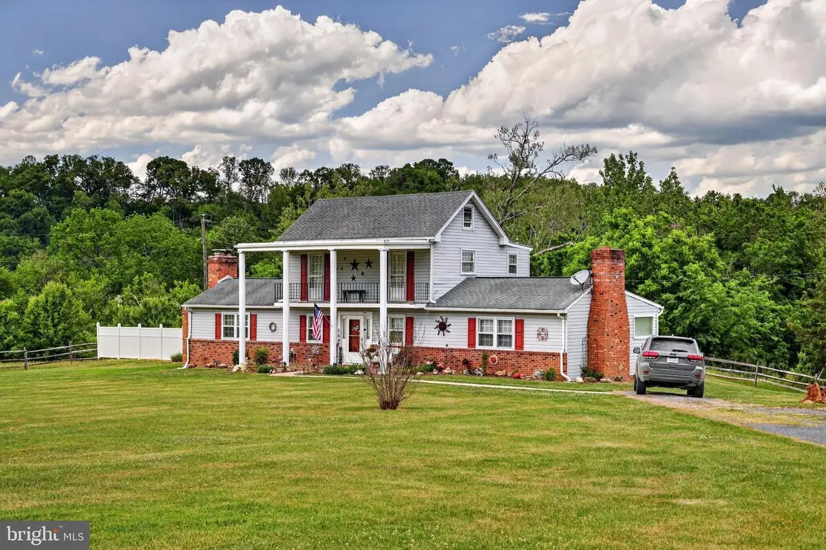 795 Hideaway Farms Rd, Edinburg, VA 22824 - #1