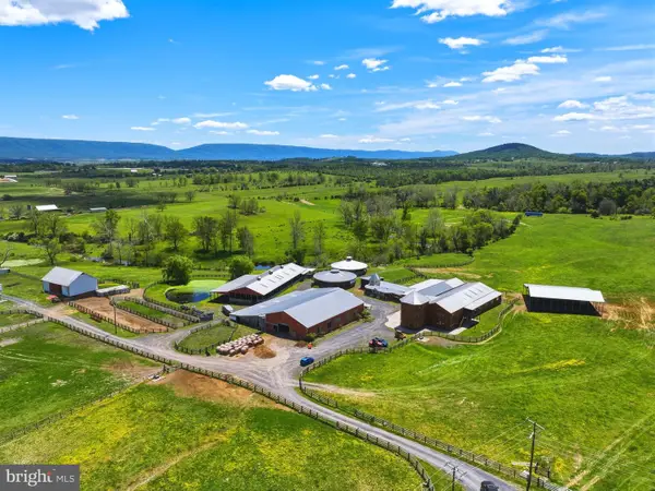 137-a Brady Ln, MOUNT JACKSON, VA 22842