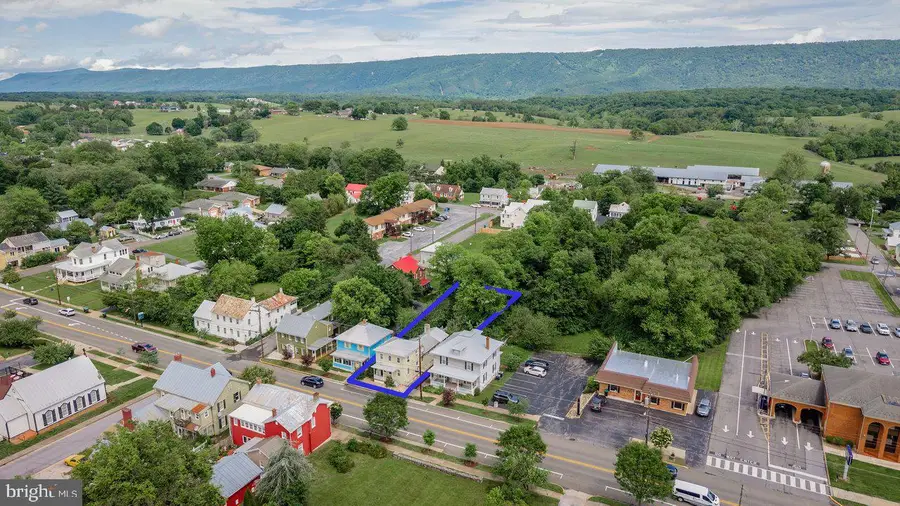 234 N Main St, Woodstock, VA 22664 - #2