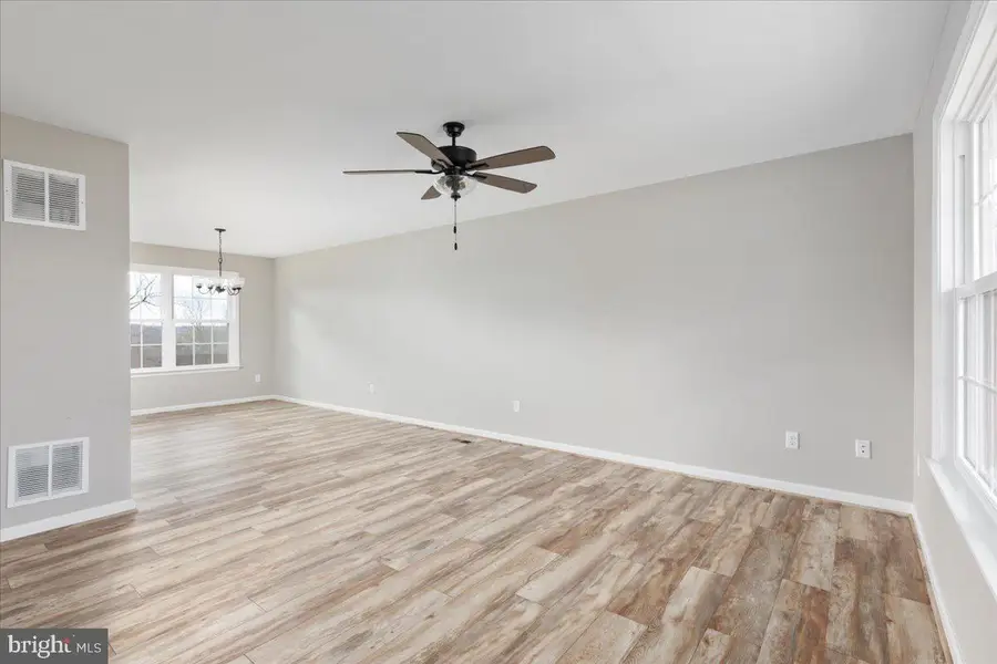 201 East Locust St, Woodstock, VA 22664 - #3