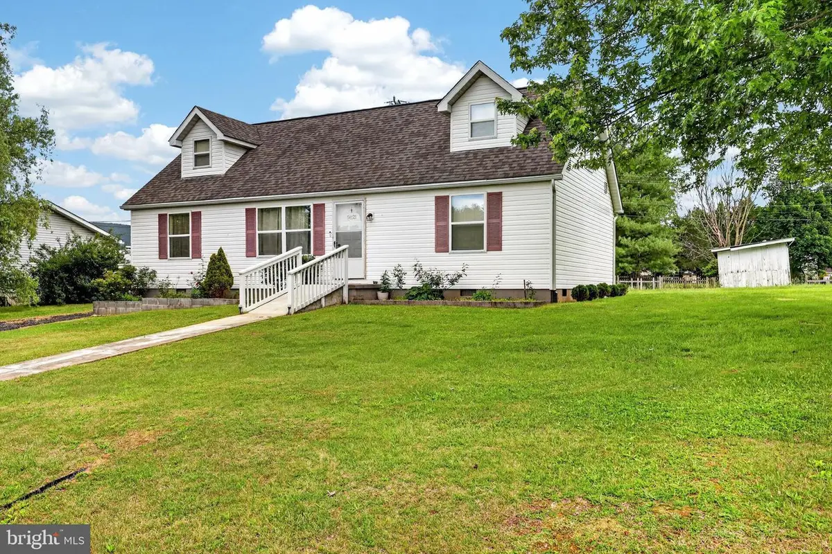 5821 Robin St, Mount Jackson, VA 22842 - #1