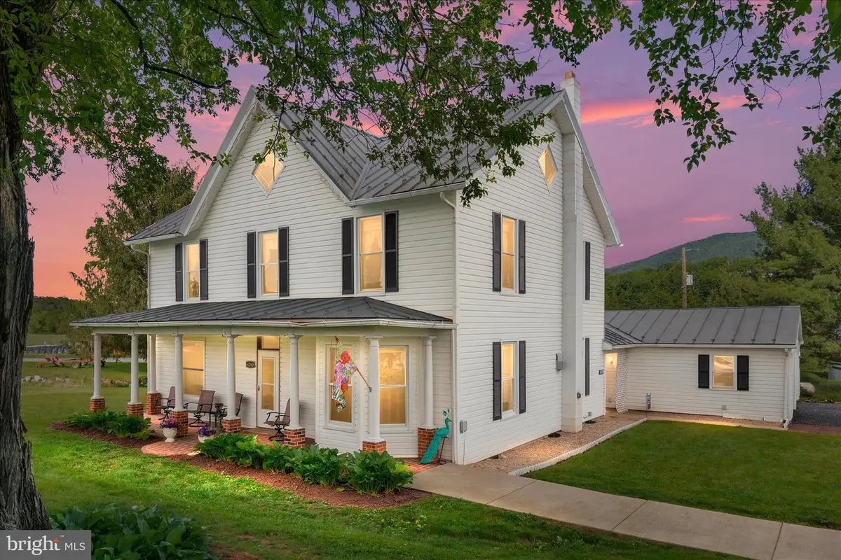 4263 St Davids Church, Fort Valley, VA 22652 - #1