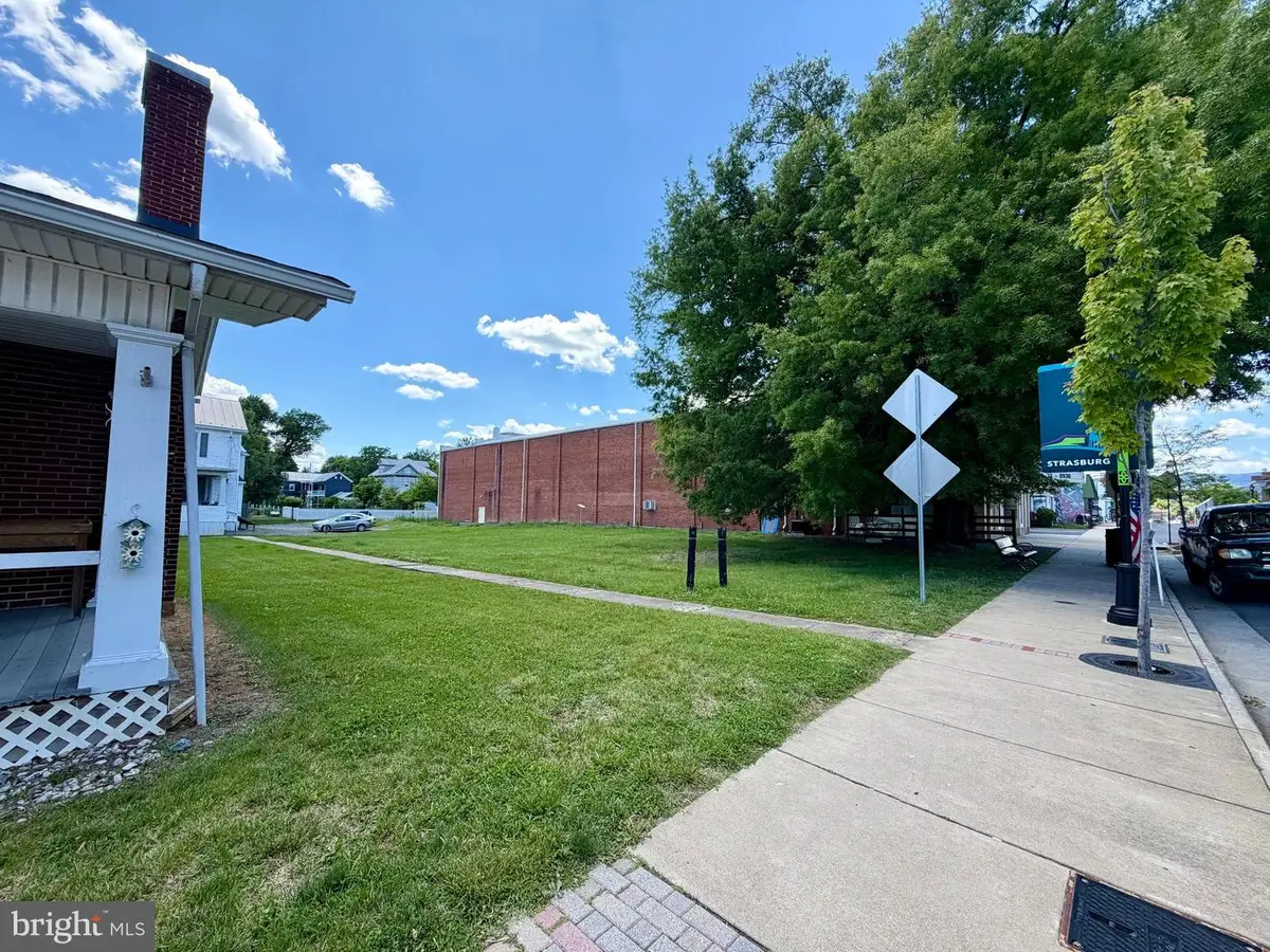 W King St, Strasburg, VA 22657 - #1