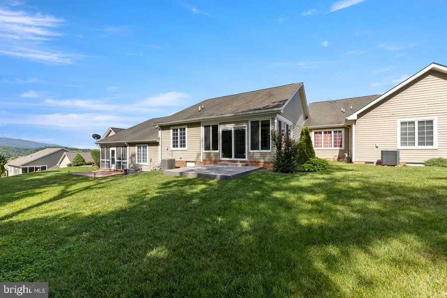 192 Stony Pointe Way, Strasburg, VA 22657 - #3