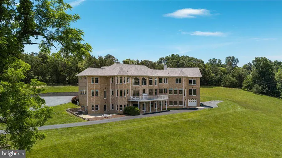 368 Ridge Hollow Rd, Edinburg, VA 22824 - #2