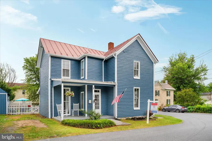 285 S Massanutten St, Strasburg, VA 22657 - #2