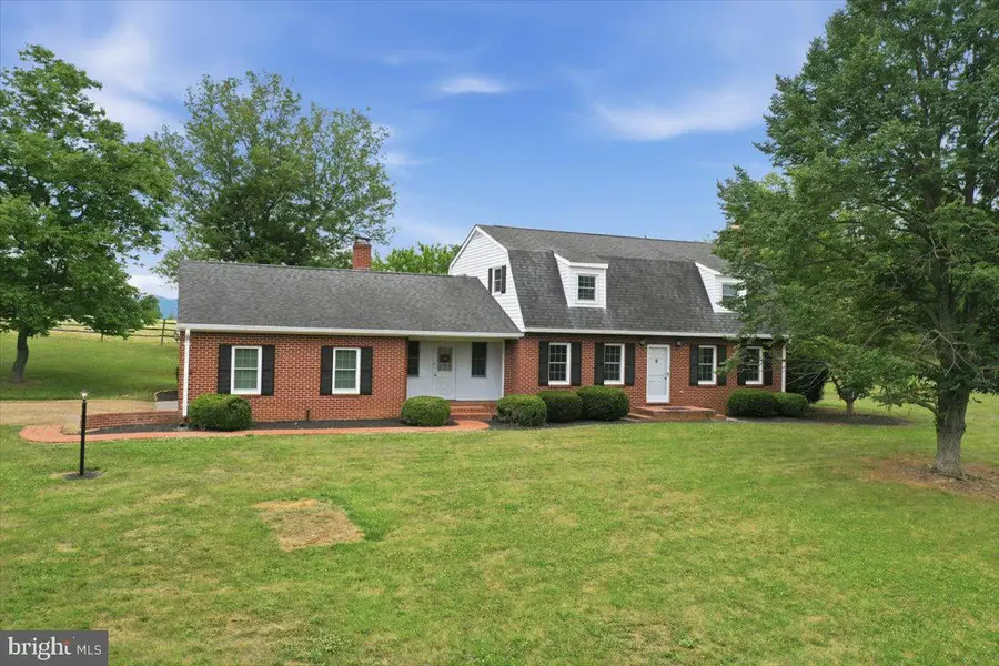 2447 Headquarters Rd, Edinburg, VA 22824 - #3