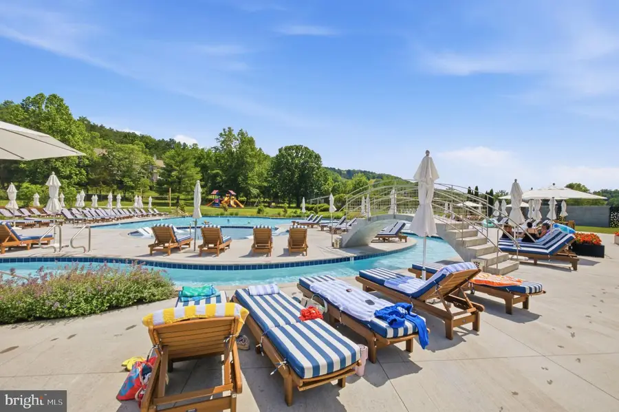 1836 Fairway Dr #213, Basye, VA 22810 - #2