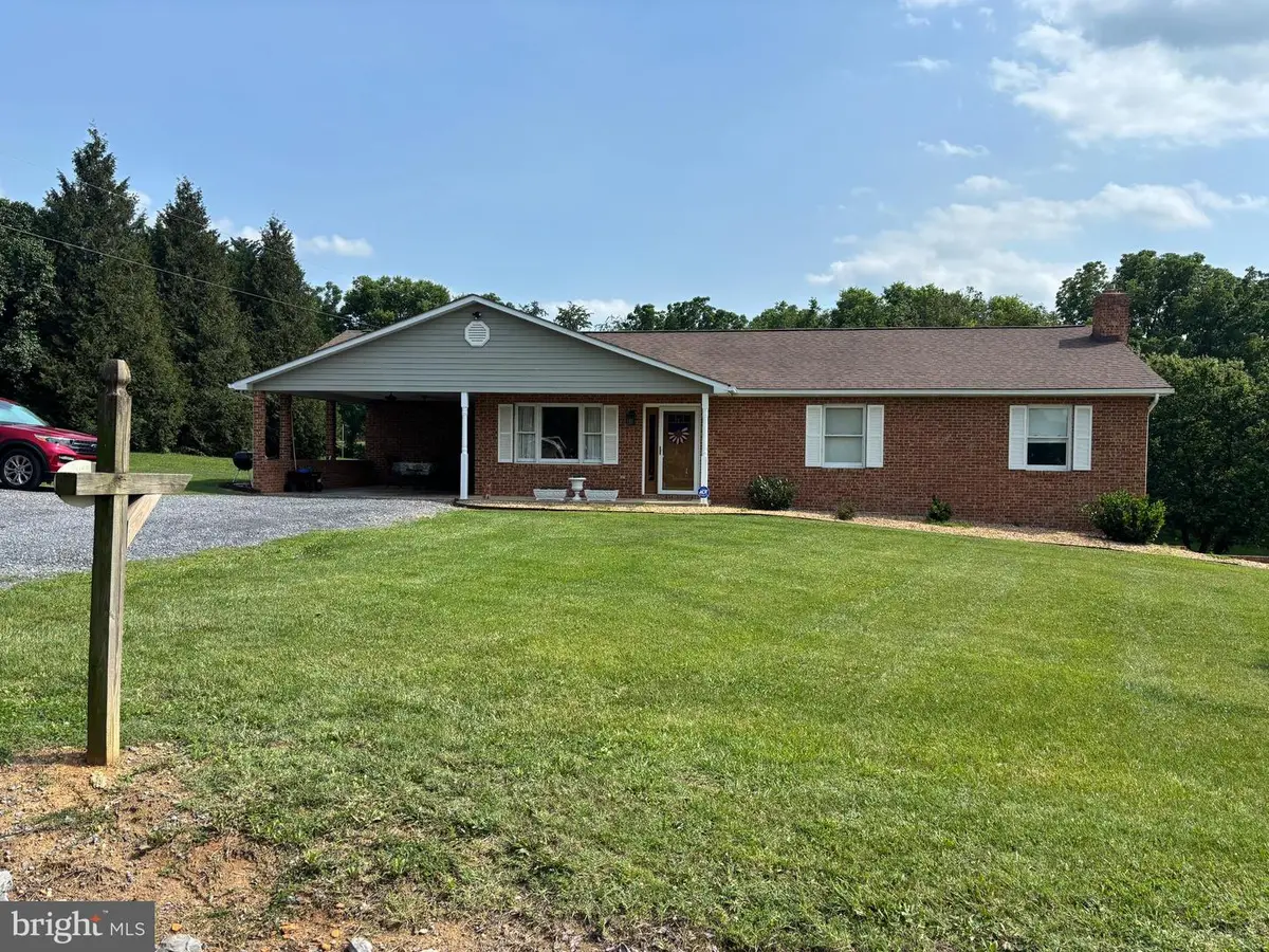 57 Lindsay Ln, Edinburg, VA 22824 - #1