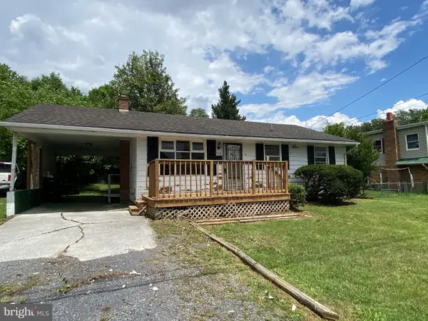 518 Ash St, STRASBURG, VA 22657