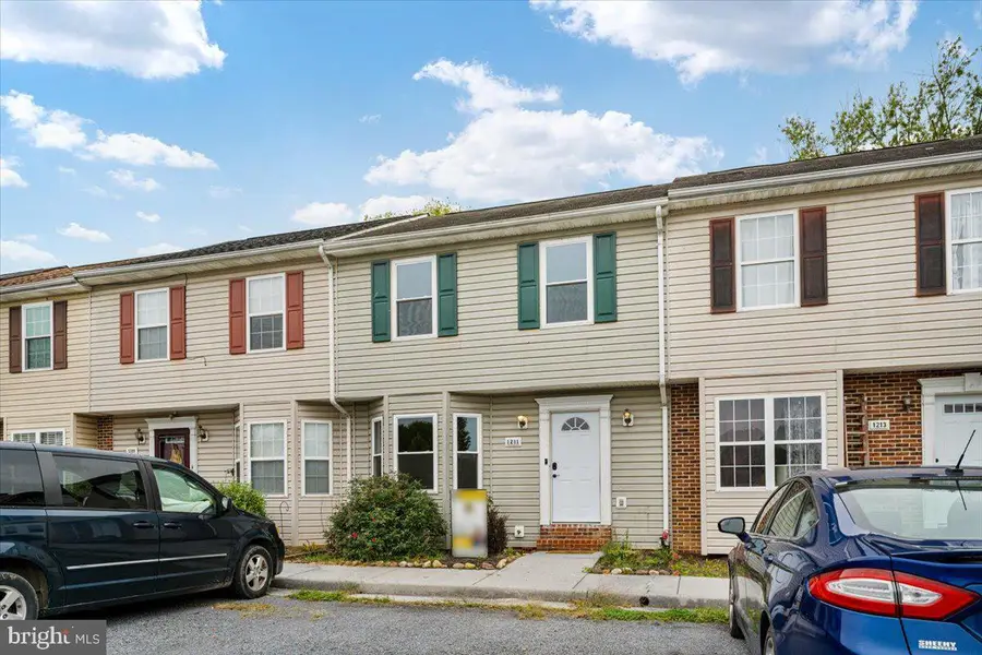 1211 Julie Ct, Woodstock, VA 22664 - #2