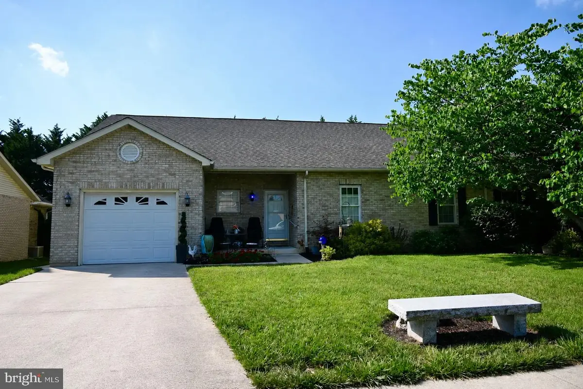 624 Allegheny Cir, Woodstock, VA 22664 - #1