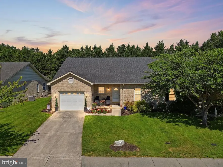 624 Allegheny Cir, Woodstock, VA 22664 - #2