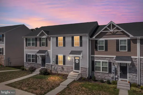 112 Spring Pl, STRASBURG, VA 22657