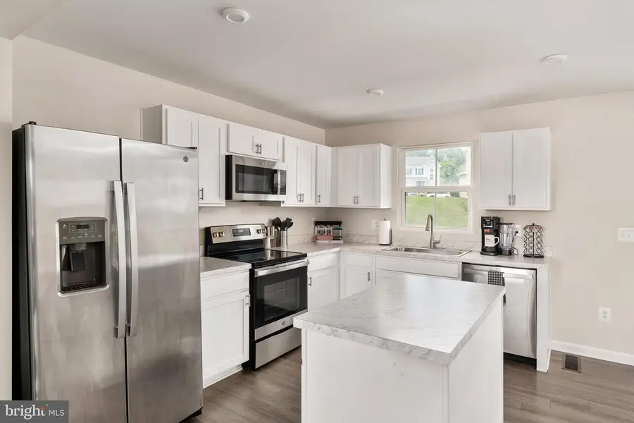 112 Spring Pl, Strasburg, VA 22657 - #2