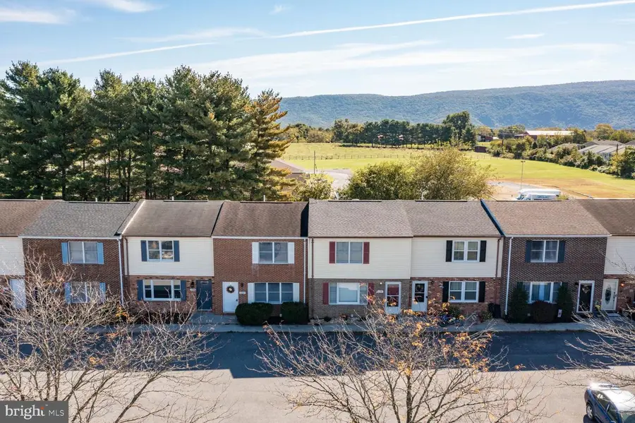 1122 Wadewood Ct, Woodstock, VA 22664 - #2