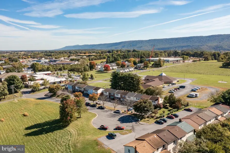 1122 Wadewood Ct, Woodstock, VA 22664 - #3