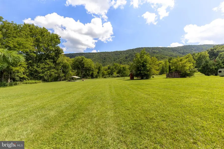 1806 Deer Rapids Rd, Strasburg, VA 22657 - #3