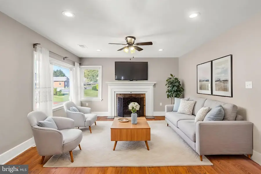 150 Shannon Ave, Mount Jackson, VA 22842 - #3