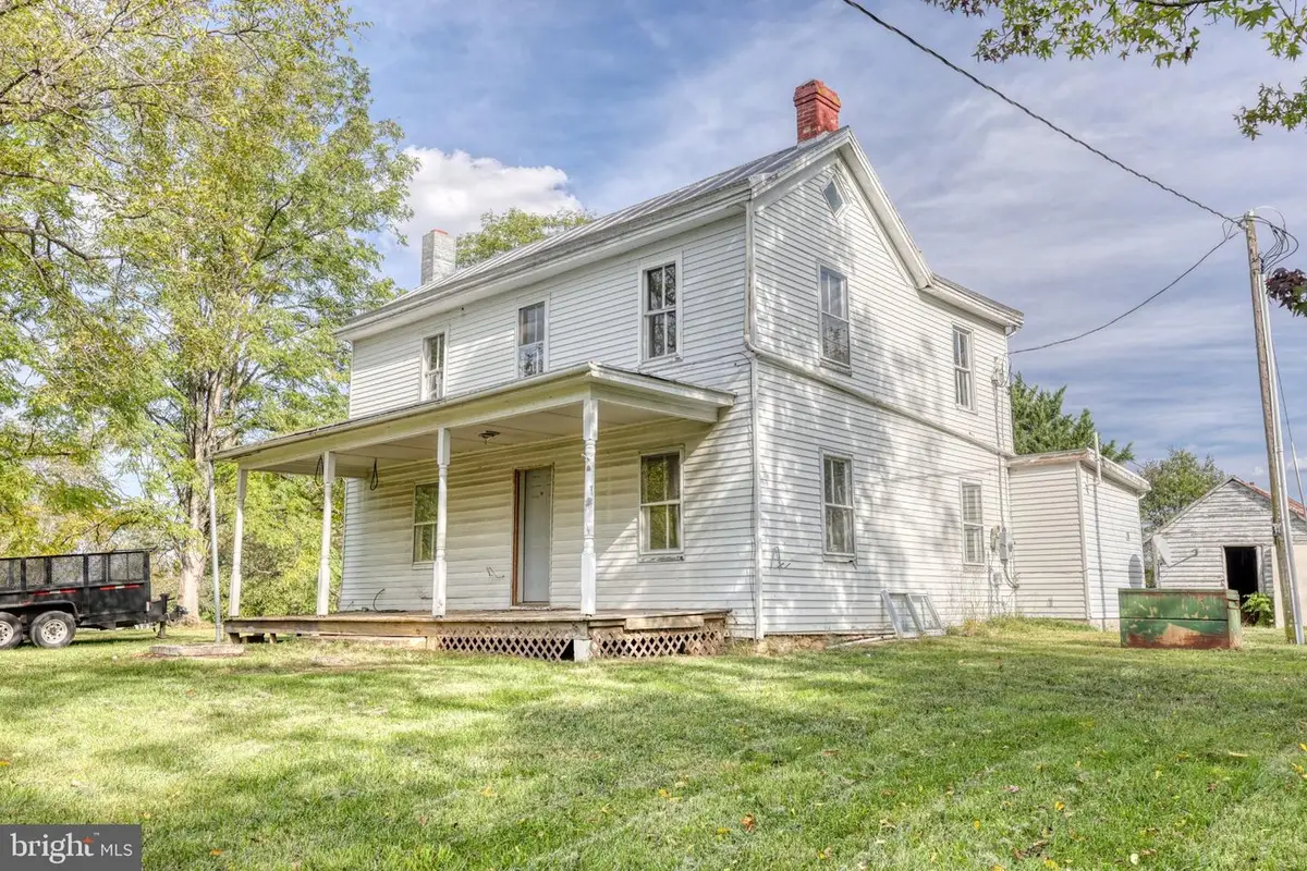 647 Barbershop Rd, Edinburg, VA 22824 - #1