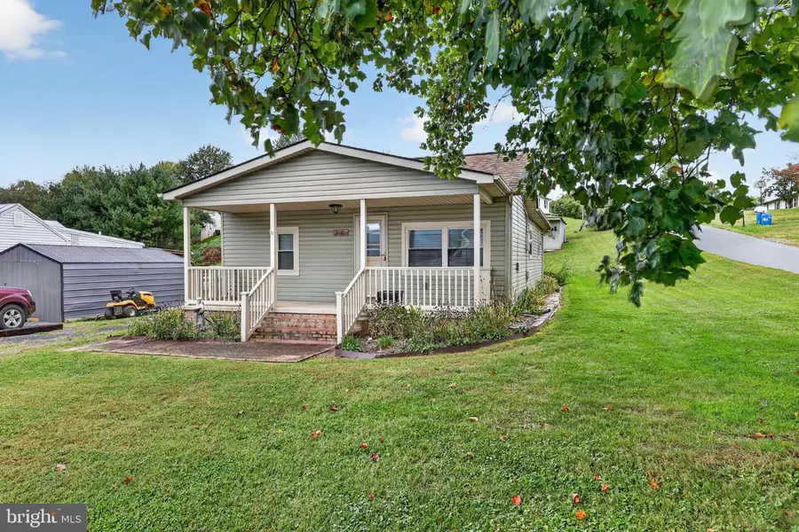 6161 Randall St, Mount Jackson, VA 22842 - #2