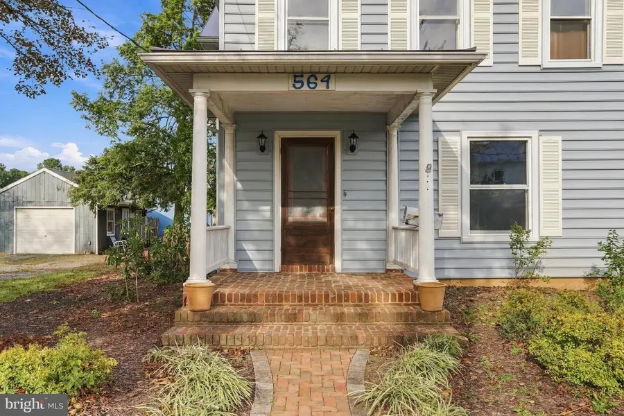 564 W Spring St, Woodstock, VA 22664 - #3
