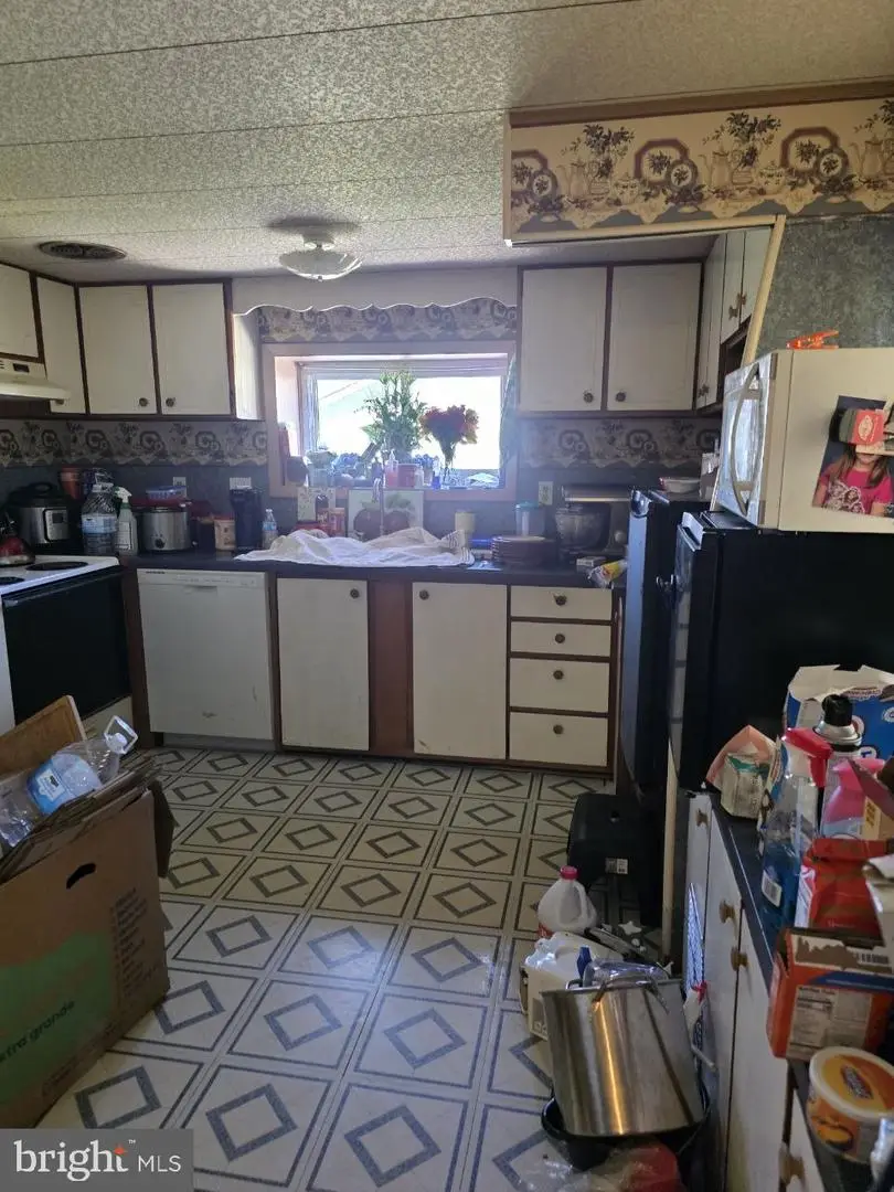 564 Stoney Battery Rd, Marion, VA 24354 - #3