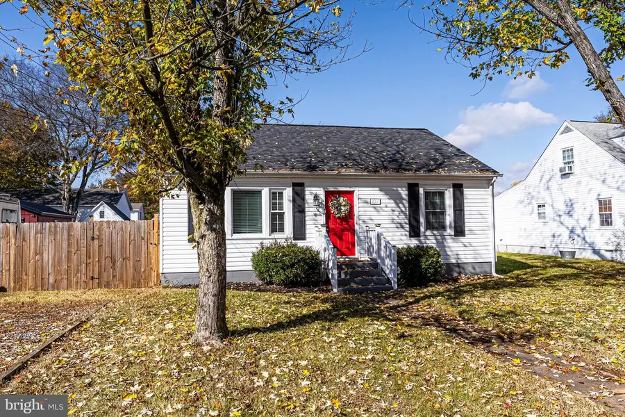 107 Hamilton St, Fredericksburg, VA 22408 - Image #2