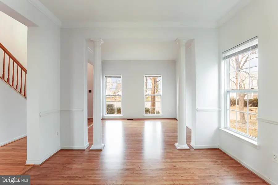 9613 Laurel Oak Dr, Fredericksburg, VA 22407 - Image #2