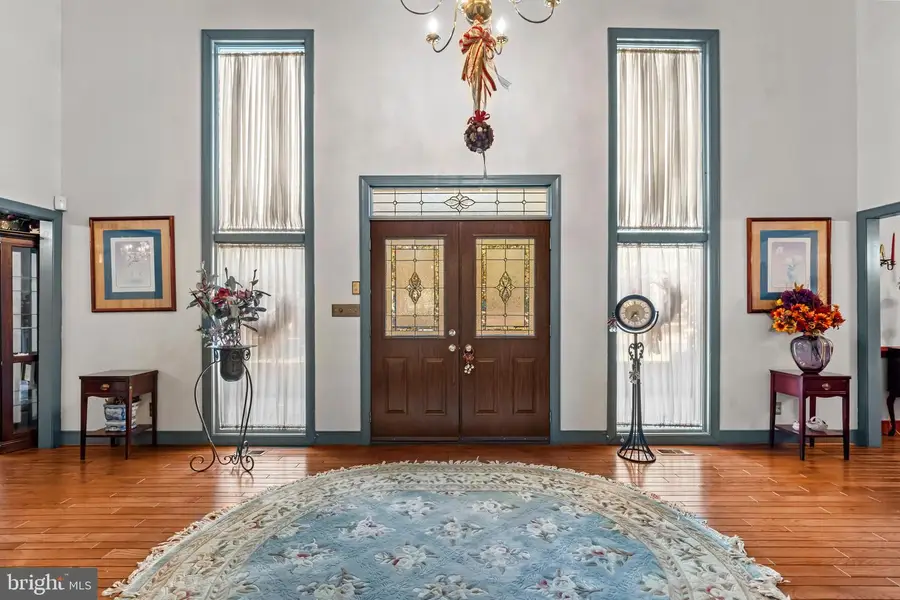 32 Carriage Hill Ln, Fredericksburg, VA 22407 - Image #2